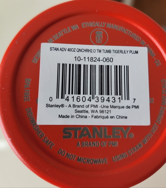 Stanley Authentic Vibrant Orange Quencher 40oz Tumbler NWT - Picture 2 of 5